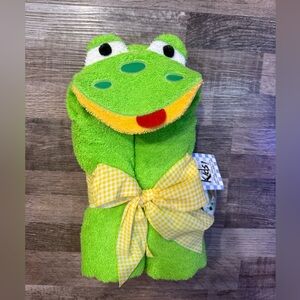 Mullins Square Green Frog Hooded Towel with Yellow Bow